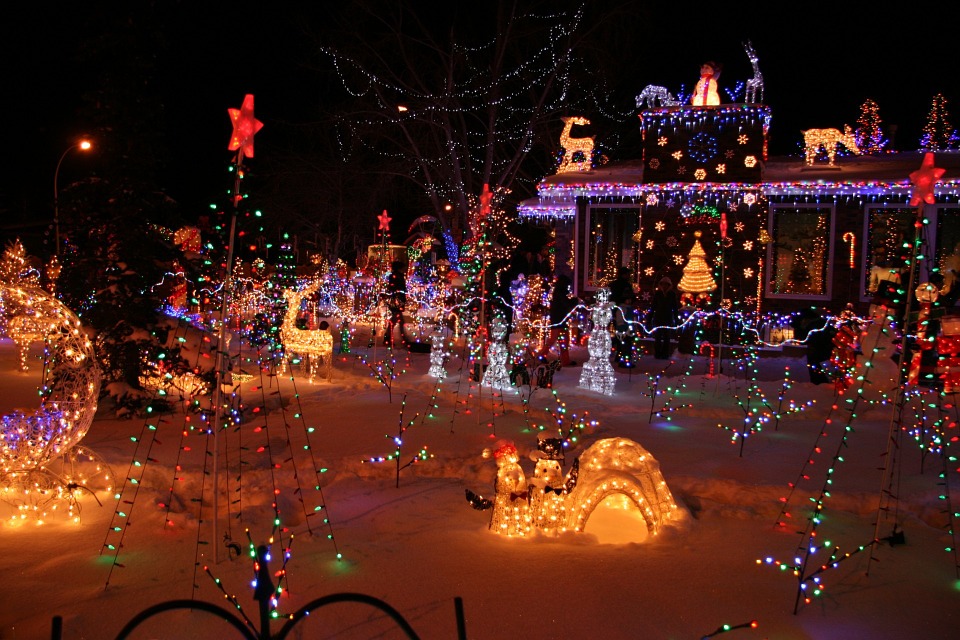 Christmas Light Tours in Minneapolis, MN Twin Cities Holiday Lights Tour